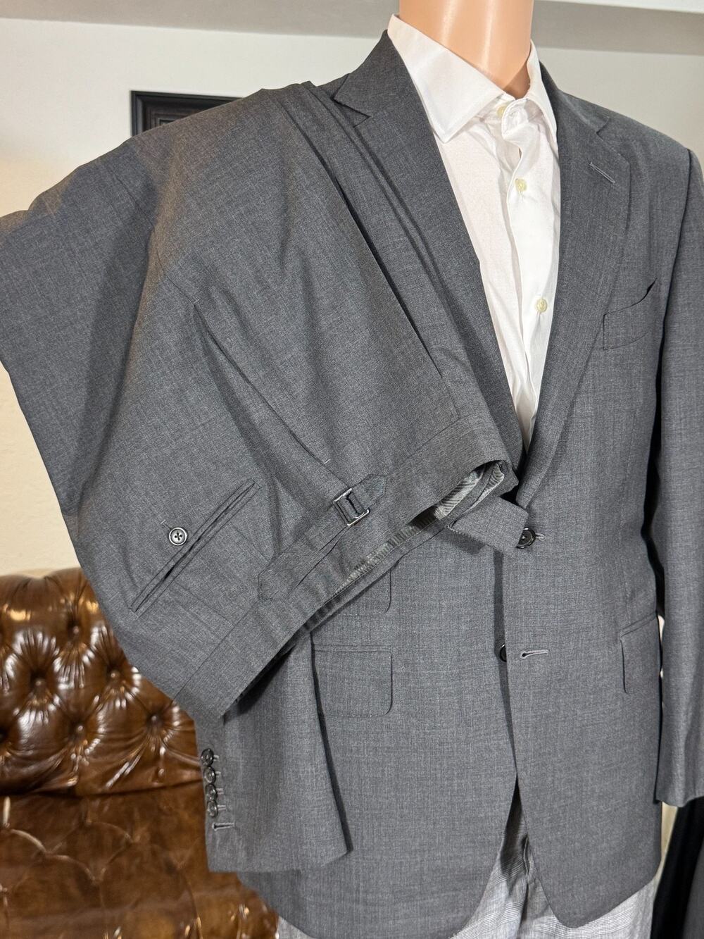 Tom Ford Charcoal Gray Suit 52C 42S Pleated 2Pc Notch Lapel 36x29 Pants O'Connor